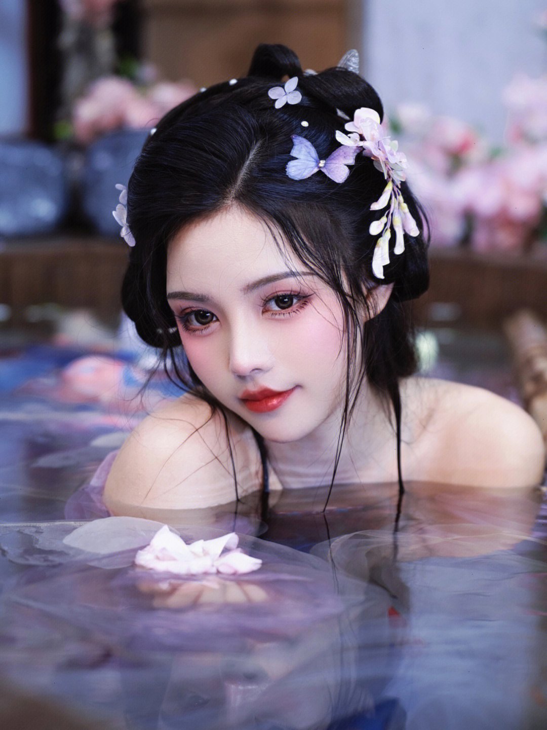 千百惠夏季新品上新 温婉知性 清新素雅
